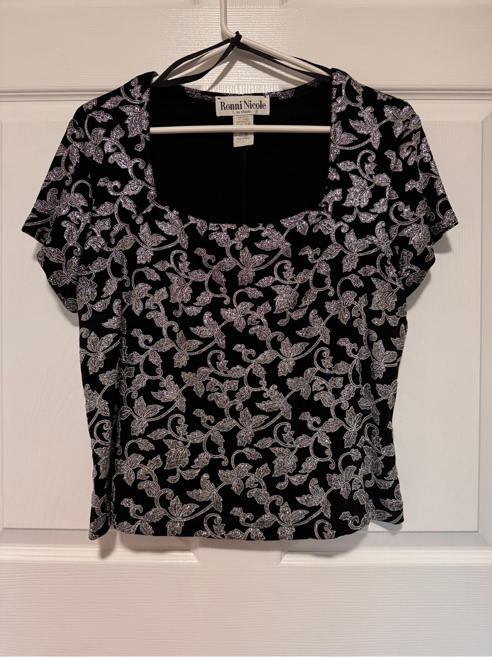 Sz L Sparkly Black & Silver Top Ronni Nicole by Ouida